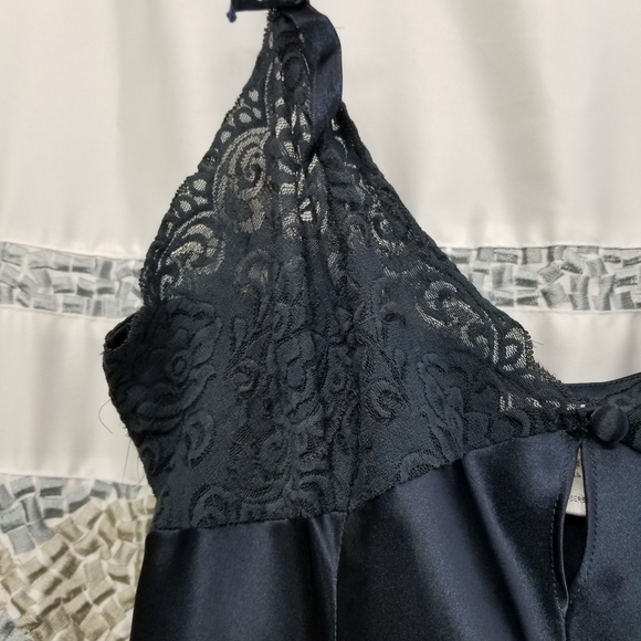 Vintage Cacique - Like New ladies teddy.  Gorgeous blue! - Picture 6 of 6